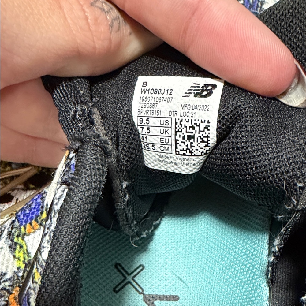 New Balance Multicolor Athletic Shoes - Picture 4 of 4